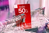 Retail Reactions to Market Shocks in the News